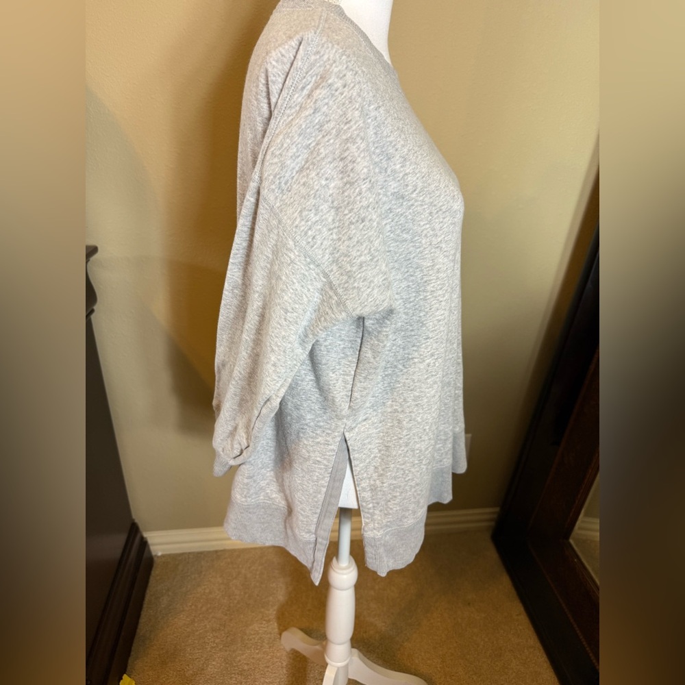 aerie oversized grey sweatshirt with split hem on sides size small - Picture 7 of 10